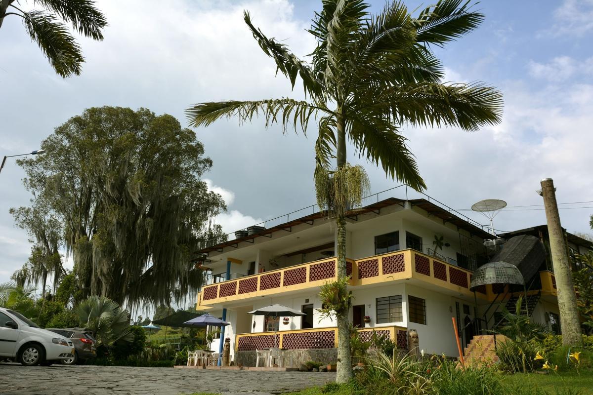 Hotel Faroazul Rnt12633 Santa Rosa de Cabal Exterior photo